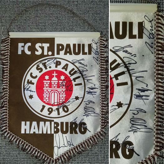 Facebook Auktion FC St. Pauli Wimpel