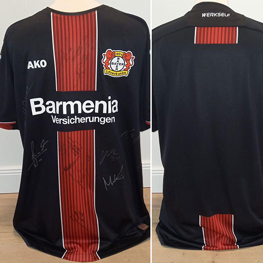 Facebook Auktion @becksnagelforkids Bayer Leverkusen Trikot mehrfach signiert