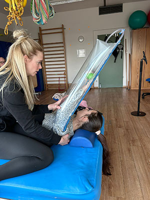 Carlotta im Ambulanticum Therapiezentum in Herdecke - Showcase der Therapie